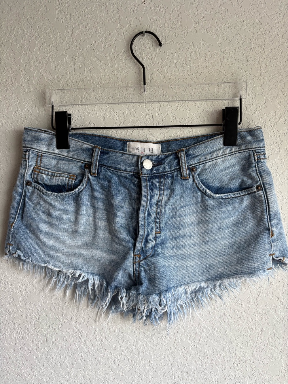 Free People We The Free Denim Cut Off Shorts Women’s 27 Light Wash Raw Hem